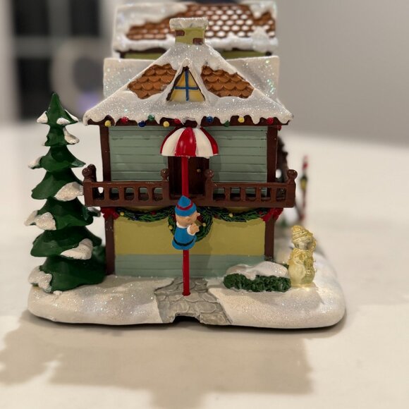 Hawthorne Village - "Elf Dormitory" Piece - Picture 6 of 8